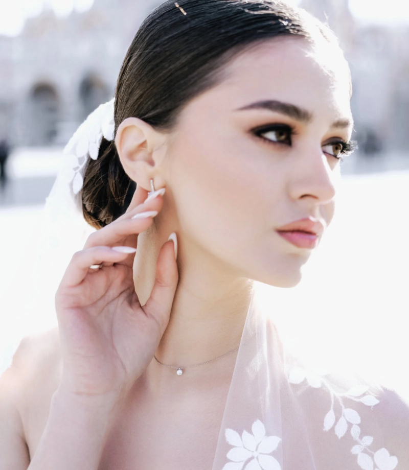 Bridal close portrait in St Mark's Square, Venice